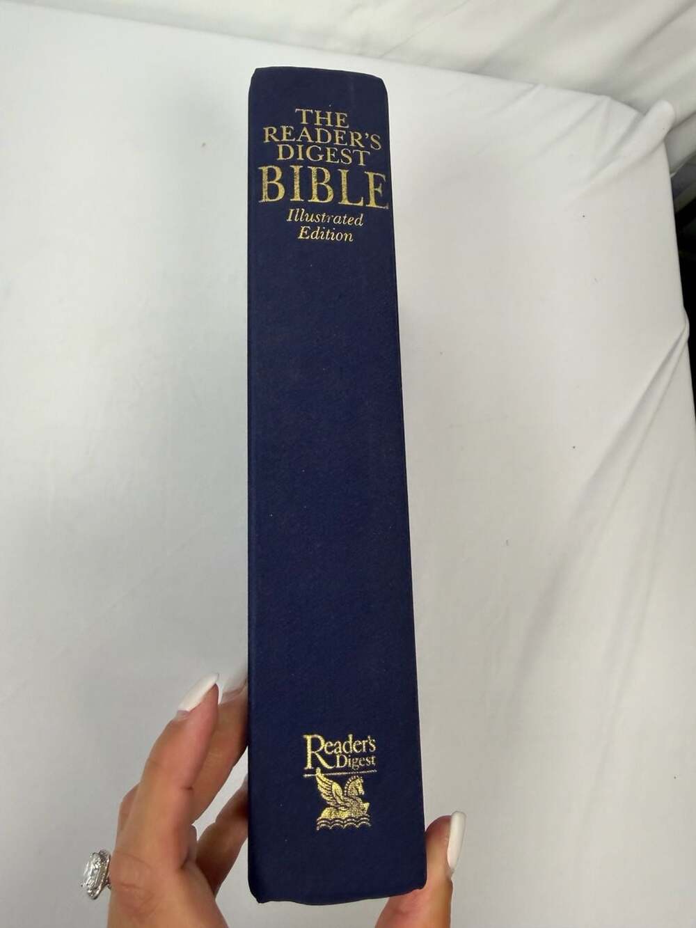 The Reader's Digest Bible: Illustrated Edition (Hardcover, 1995) - Picture 3 of 9